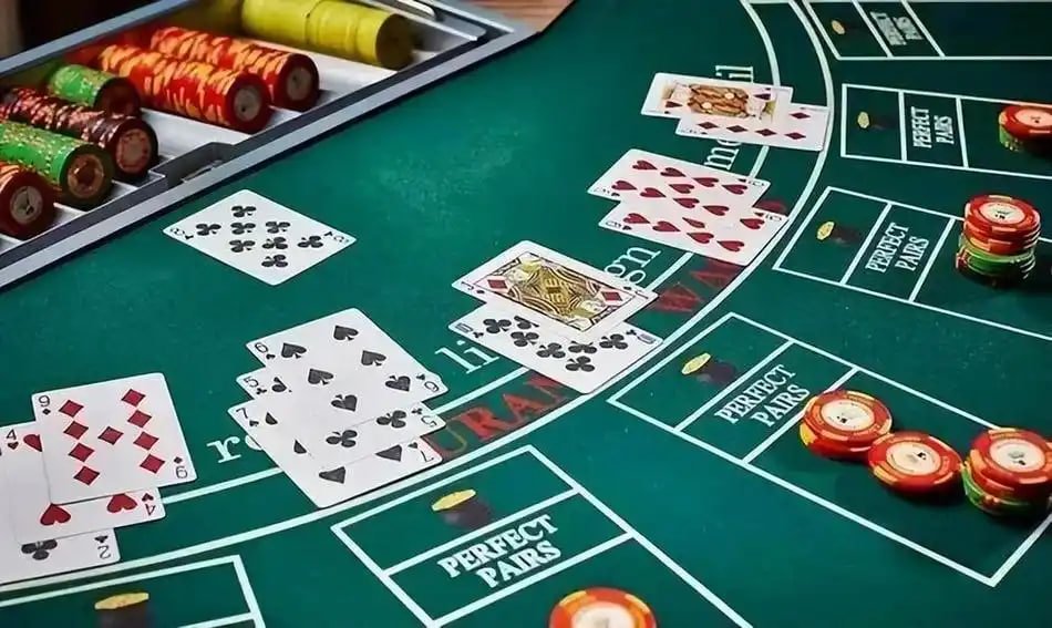 7spice The Dog House Baccarat